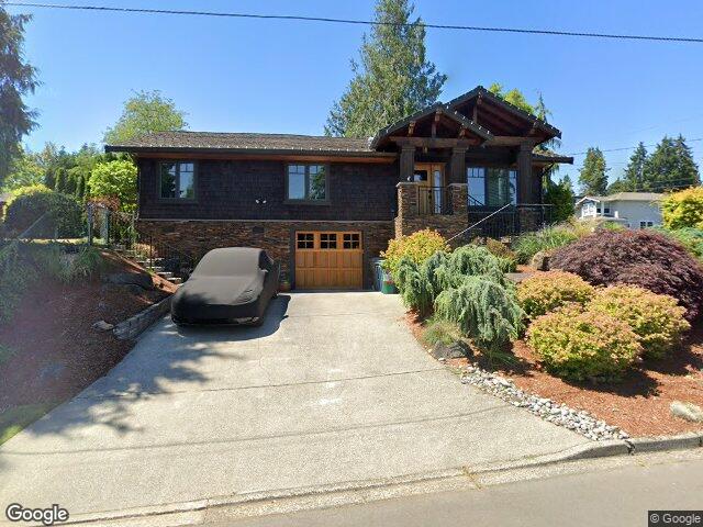 821 4th St, Kirkland, WA 98033