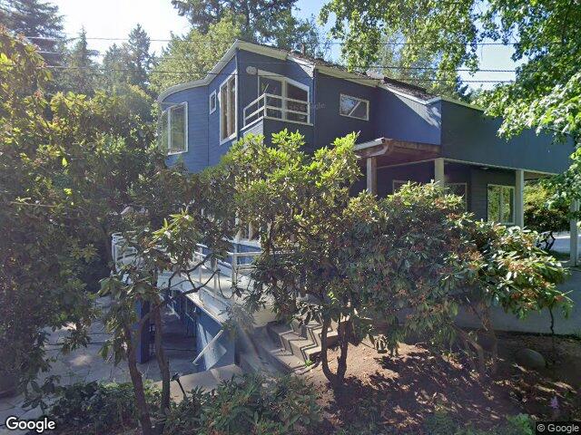 740 Overlake Dr E, Medina, WA 98039