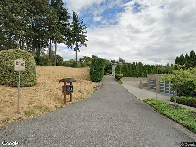 8443 NE 6th Street, Medina, WA 98039