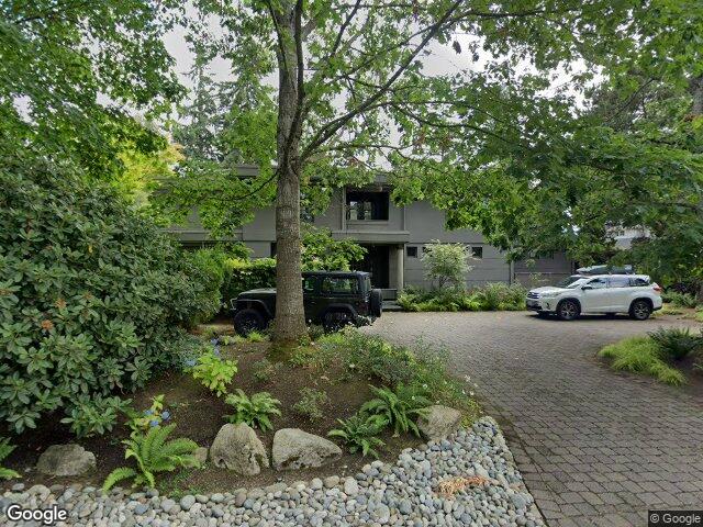 8457 NE 7th Street, Medina, WA 98039