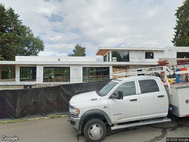 8528 NE 13th Street, Clyde Hill, WA 98004