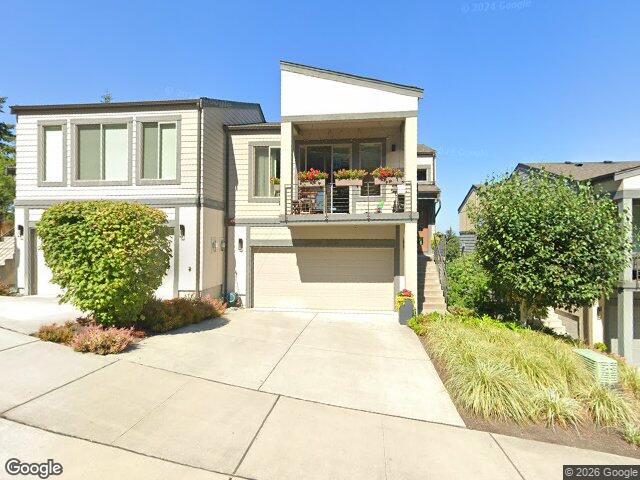 2946 76th Pl SE #102, Mercer Island, WA 98040