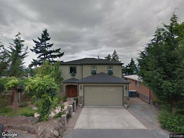 3021 70th Ave SE, Mercer Island, WA 98040