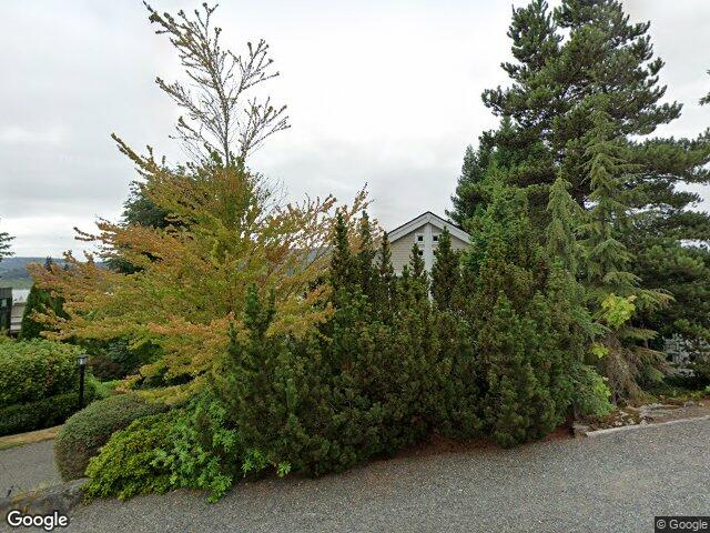 4222 Shoreclub Dr, Mercer Island, WA 98040