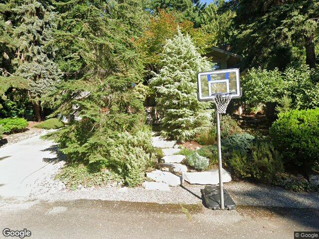 6560 81st Avenue SE, Mercer Island, WA 98040