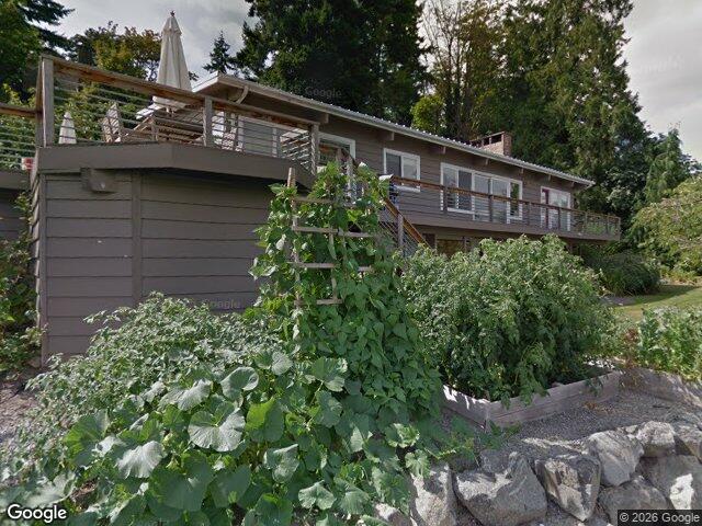 6924 96th Ave SE, Mercer Island, WA 98040
