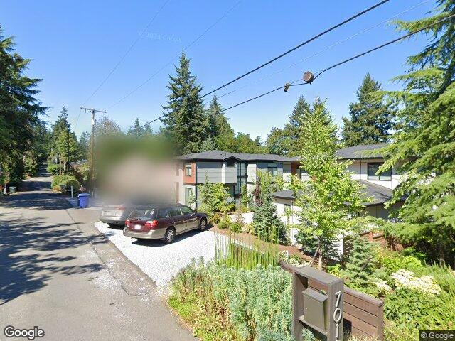 7002 93rd Ave SE, Mercer Island, WA 98040