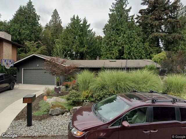 7449 Mercer Terrace Dr, Mercer Island, WA