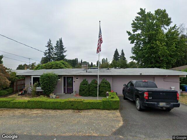 8218 SE 36th St, Mercer Island, WA 98040