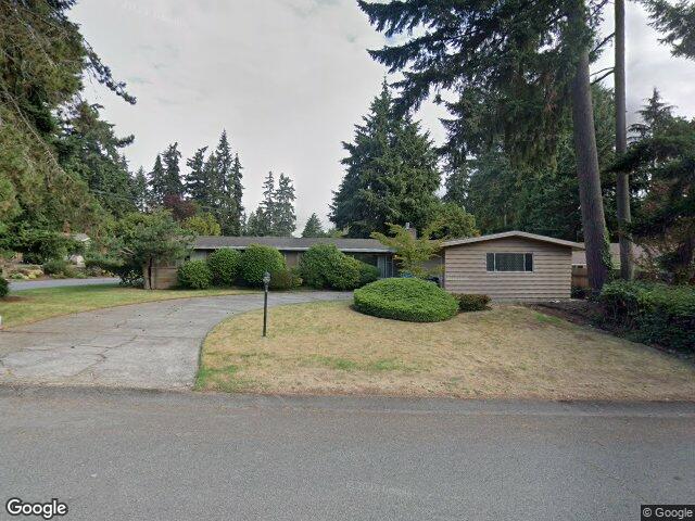 8904 SE 58th St, Mercer Island, WA 98040
