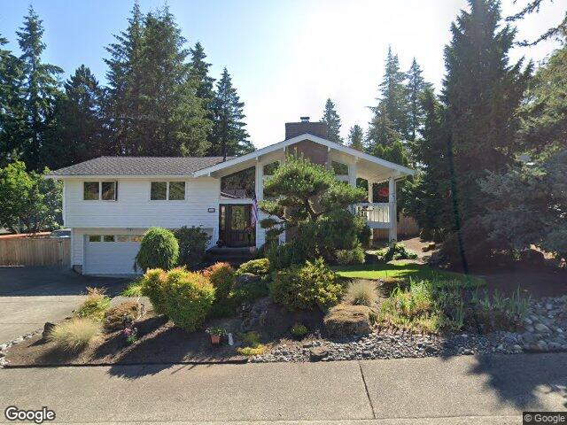 2209 W Lake Sammamish Parkway NE, Redmond, WA 98052