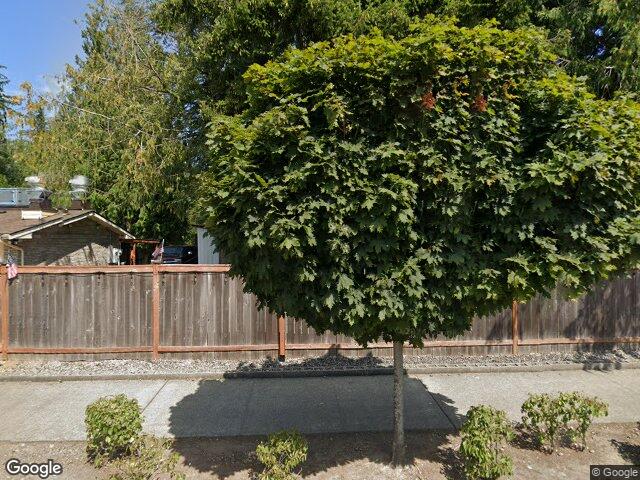 23000 NE 8th #E5, Sammamish, WA 98074