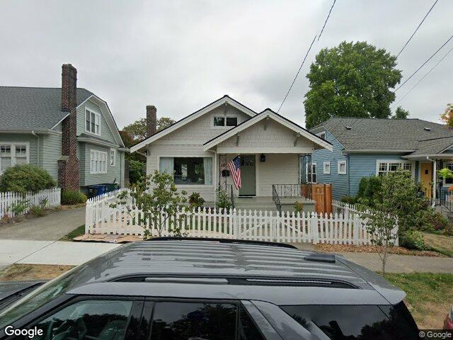 3820 Burke Ave N, Seattle, WA 98103