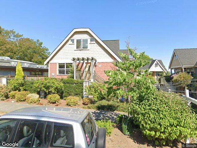 4428 Eastern Ave N, Seattle, WA 98103