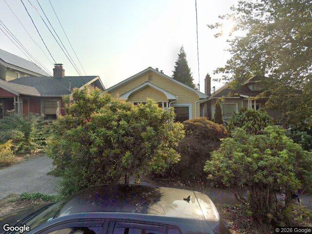 4464 Whitman Ave N, Seattle, WA 98103