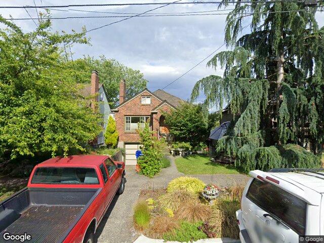 8216 Interlake Ave N, Seattle, WA 98103