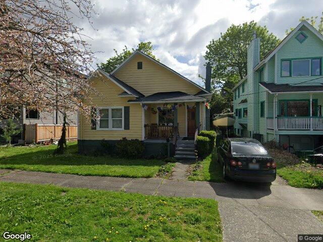 8226 Meridian Ave N, Seattle, WA 98103