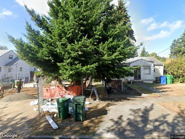 8817 Densmore Avenue N, Seattle, WA 98103