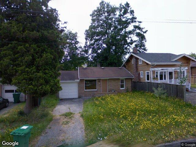 9227 Palatine Ave N, Seattle, WA 98103