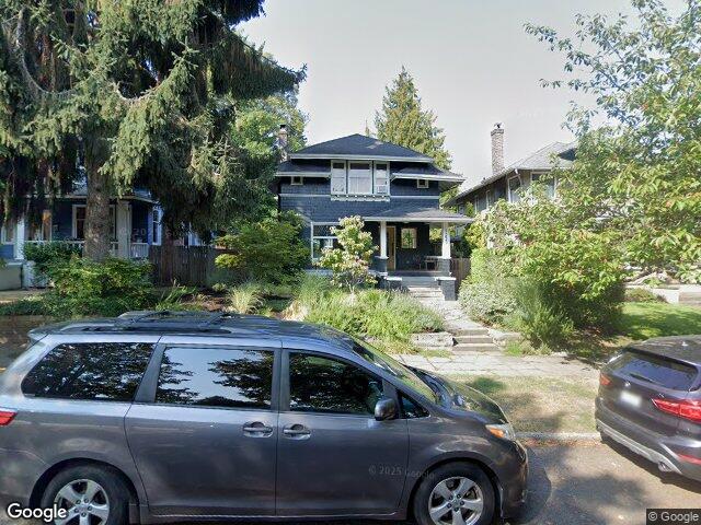 1229 18th Avenue E, Seattle, WA 98112
