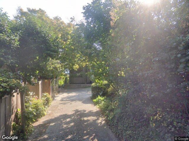 1527 E Howe Street, Seattle, WA 98112