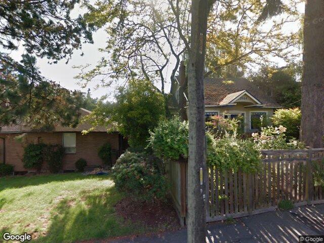 1972 25th Avenue E, Seattle, WA 98112
