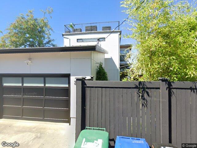2042 42nd Avenue E, Seattle, WA 98112