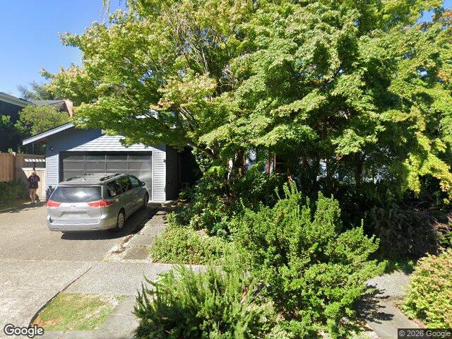 2223 39th Avenue E, Seattle, WA 98112