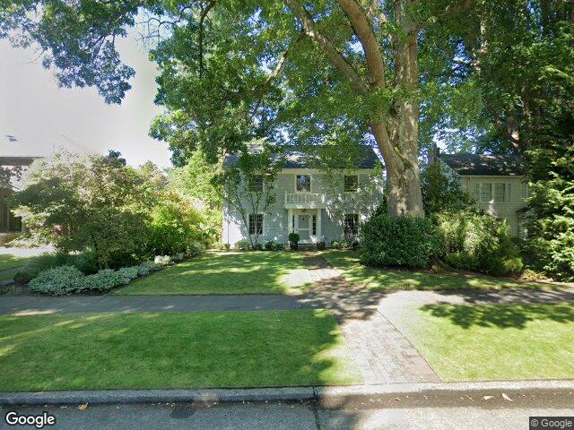 621 34th Avenue E, Seattle, WA 98112