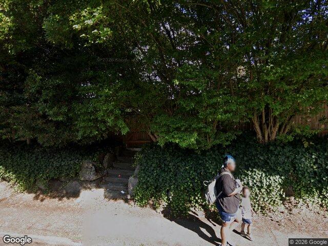 5678 15th Ave NE, Seattle, WA 98115