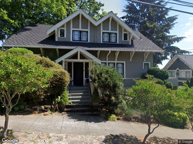 618 37th Avenue, Seattle, WA 98122