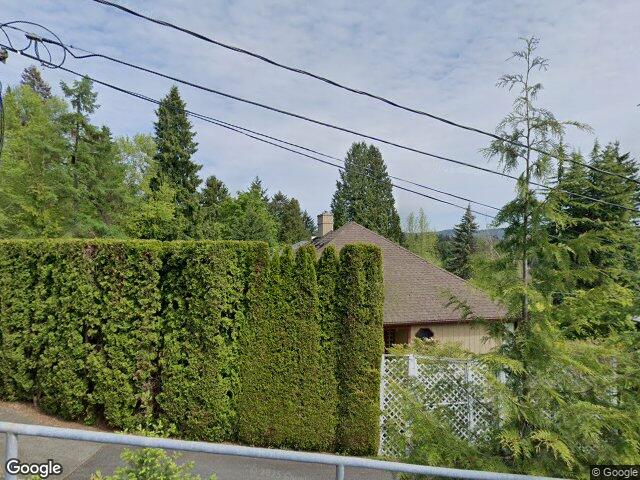 9009 45th Ave NE, Seattle, WA 98115