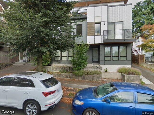 9709 Roosevelt Way NE Unit A, Seattle, WA 98115