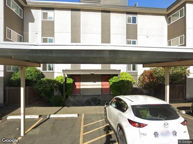 4444 44th Ave SW #405, Seattle, WA 98116