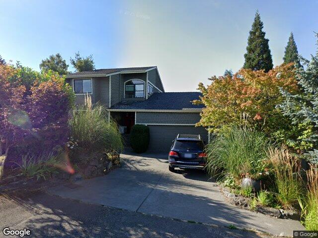 5601 Bradford St, Seattle, WA 98116